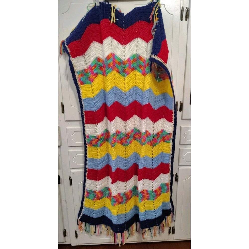 Vintage Handmade Crochet Blanket Throw Multicolor Chevron Stripe 30"X54"